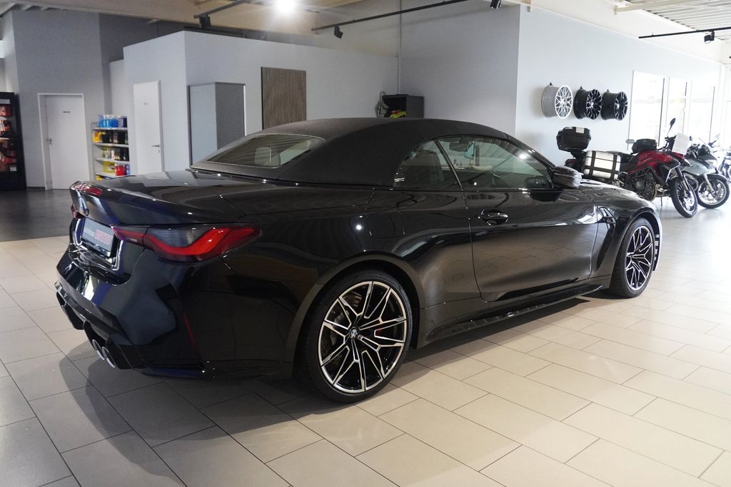 BMW M4 2023 г. Чёрный, пробег 42300 км