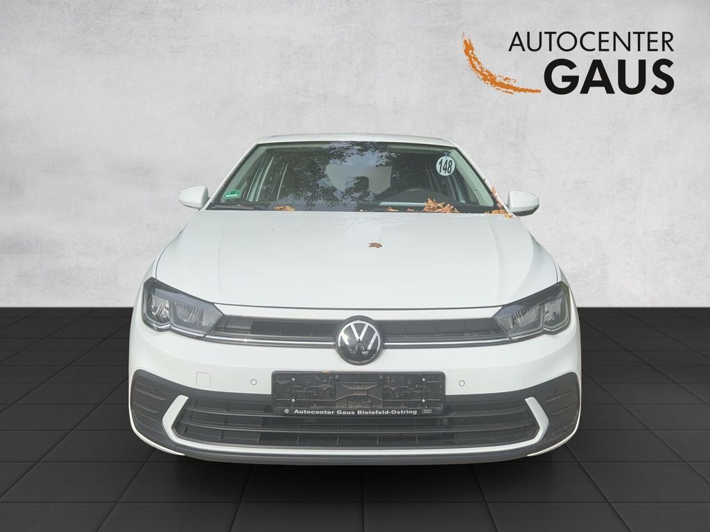 Volkswagen Polo 2023 г. Белый, пробег 18297 км
