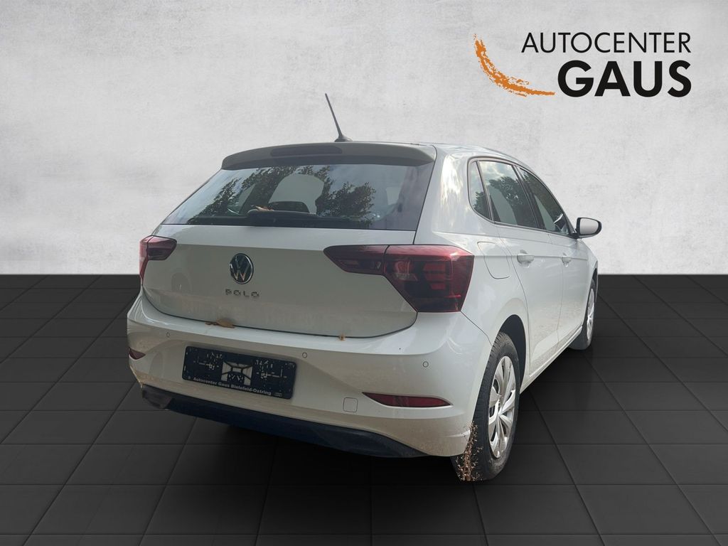 Volkswagen Polo 2023 г. Белый, пробег 18297 км