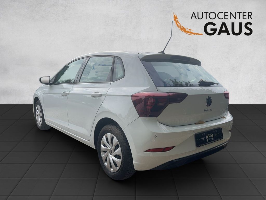Volkswagen Polo 2023 г. Белый, пробег 18297 км