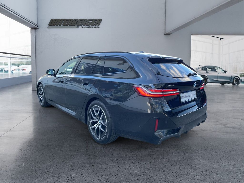 BMW 520 2026 г. Чёрный, пробег 15120 км