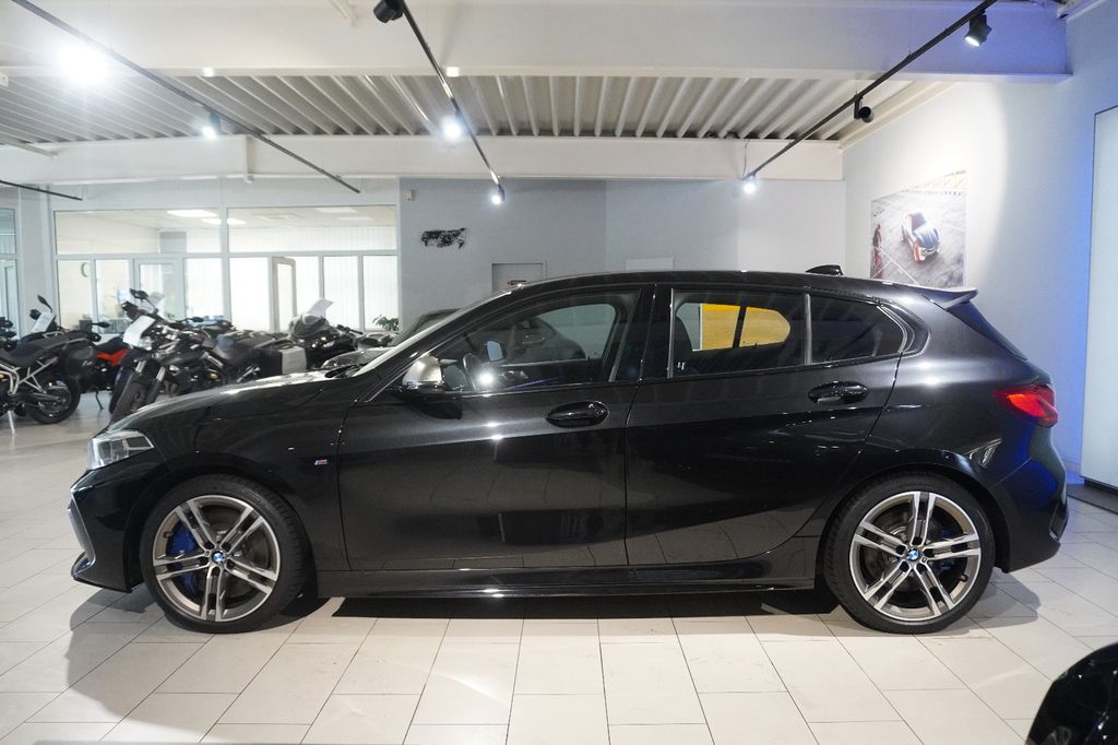 BMW M135 2022 г. Чёрный, пробег 38520 км