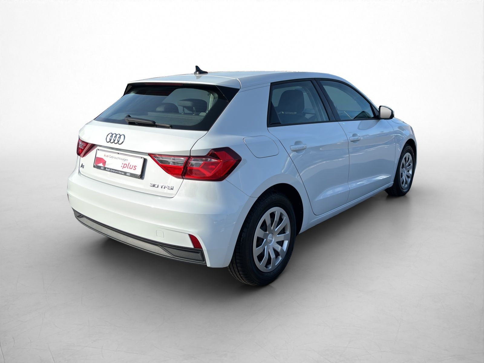 Audi A1 2022 г. Белый, пробег 35500 км