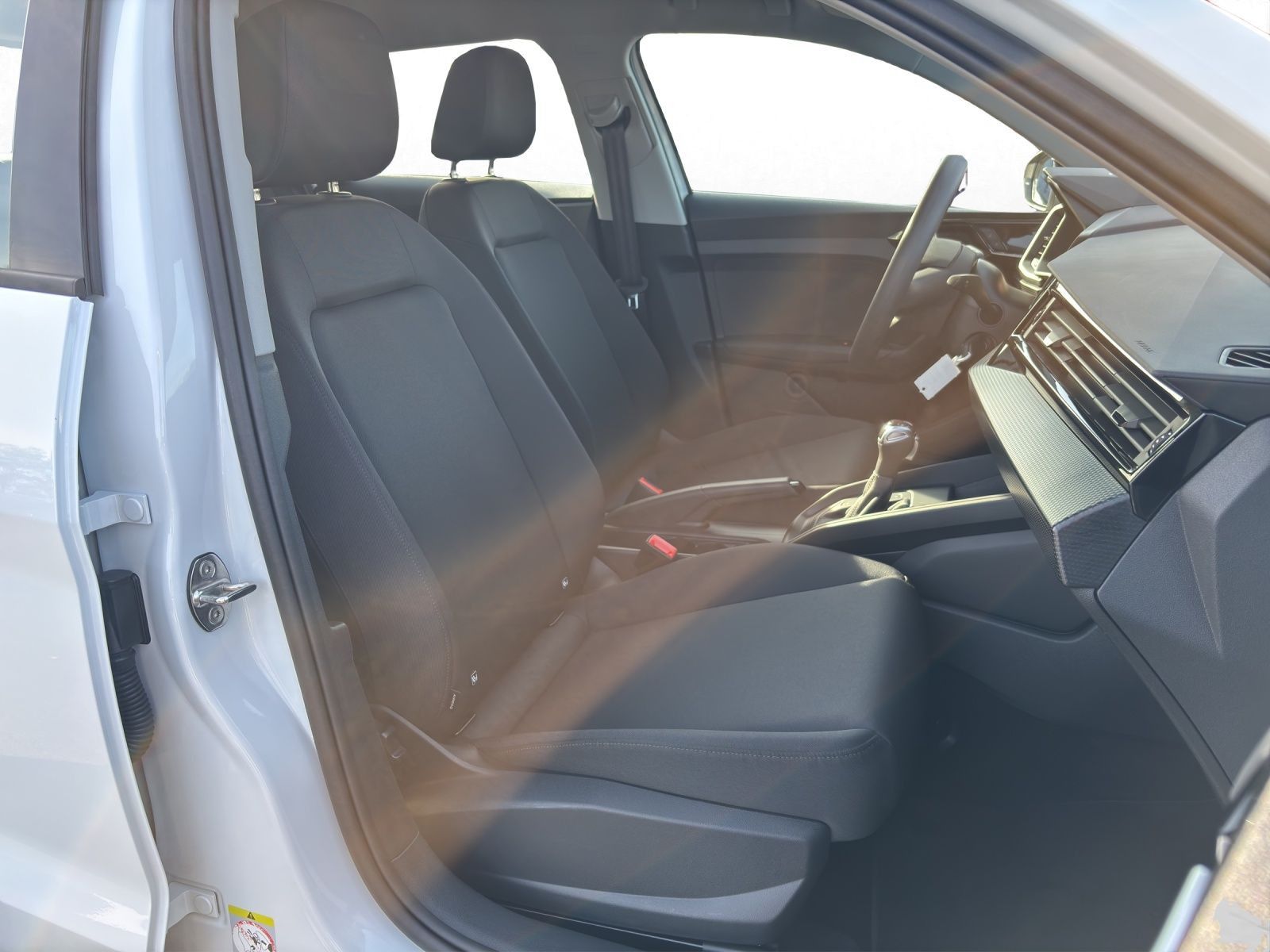Audi A1 2022 г. Белый, пробег 35500 км