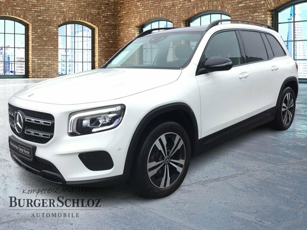 Mercedes-Benz GLB 200 2023 г. Белый, пробег 45275 км