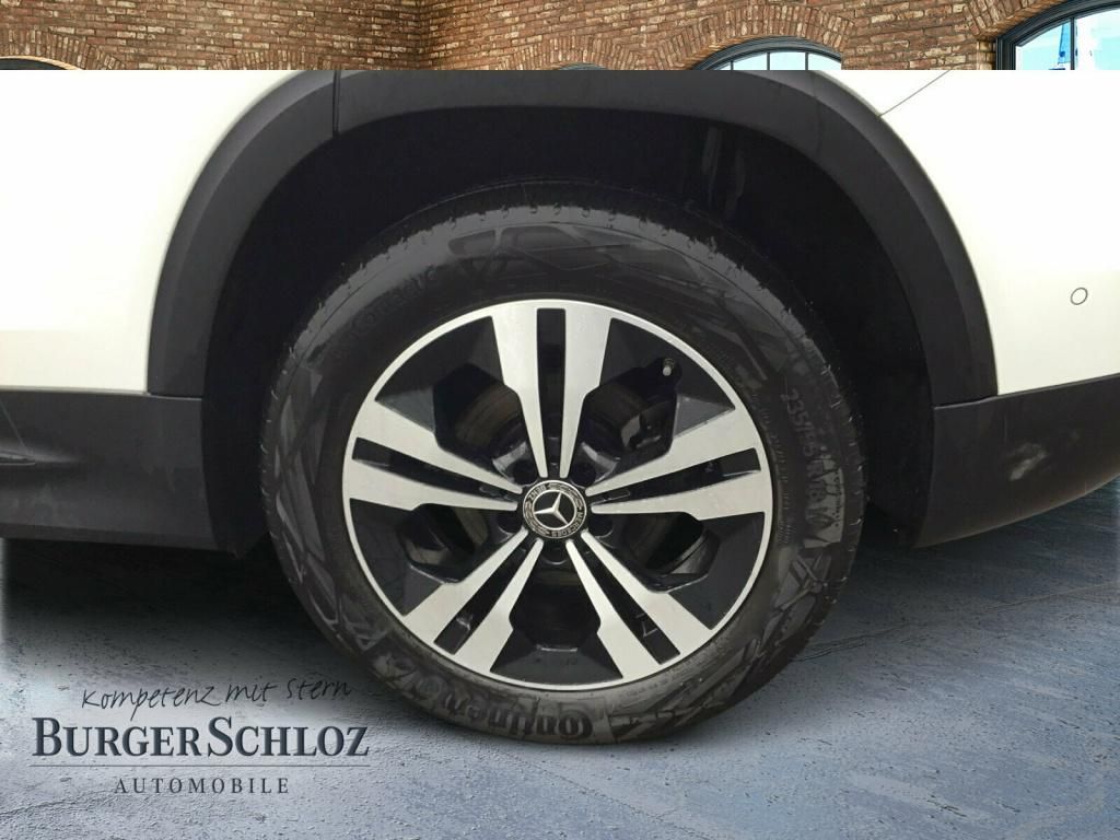 Mercedes-Benz GLB 200 2023 г. Белый, пробег 45275 км