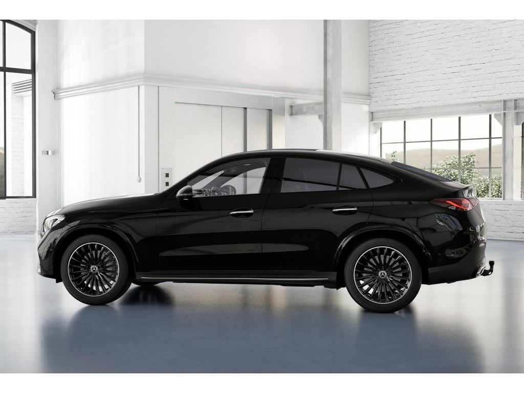 Mercedes-Benz GLC 300 2025 г. Чёрный, пробег 17000 км
