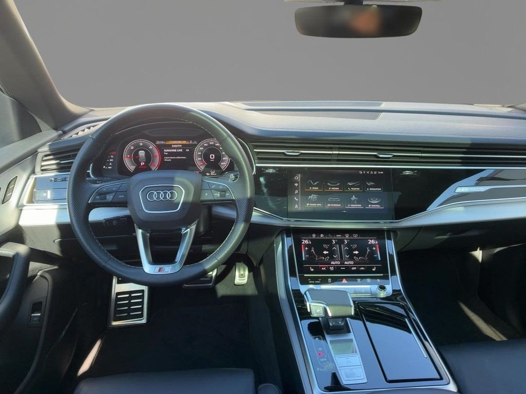Audi Q8 2023 г. Серый, пробег 44113 км