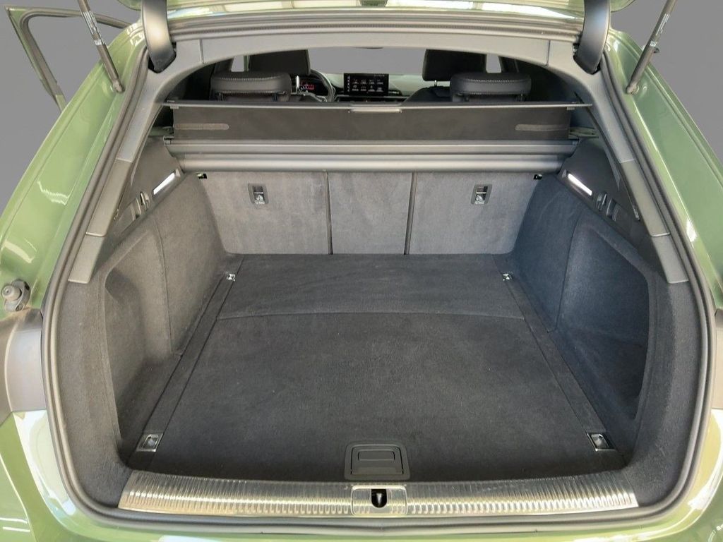 Audi A4 2024 г. Зелёный, пробег 37329 км