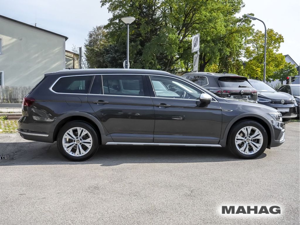 Volkswagen PASSAT ALLTRACK 2023 г. Серый, пробег 32243 км