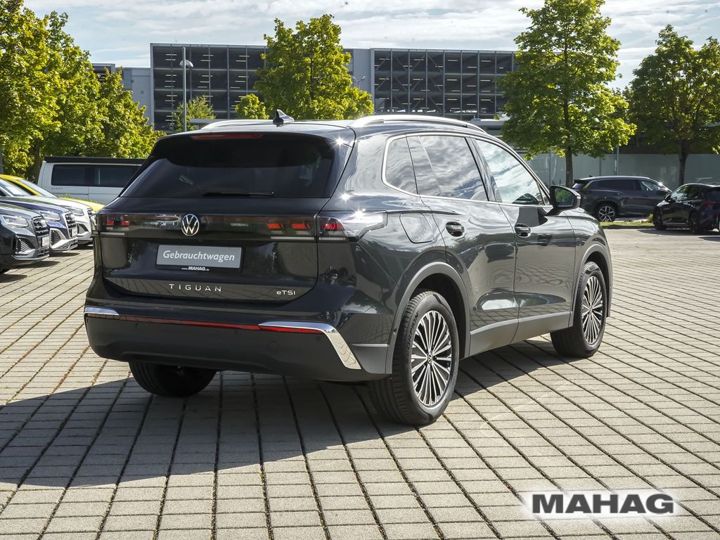 Volkswagen Tiguan 2024 г. Серый, пробег 21815 км