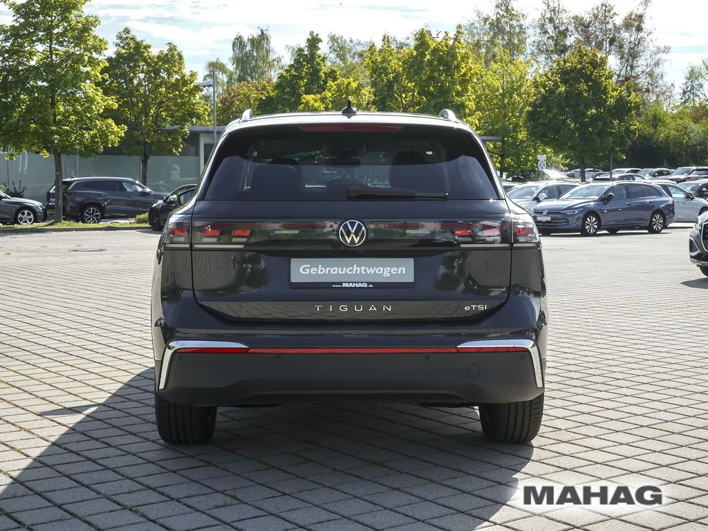 Volkswagen Tiguan 2024 г. Серый, пробег 21815 км