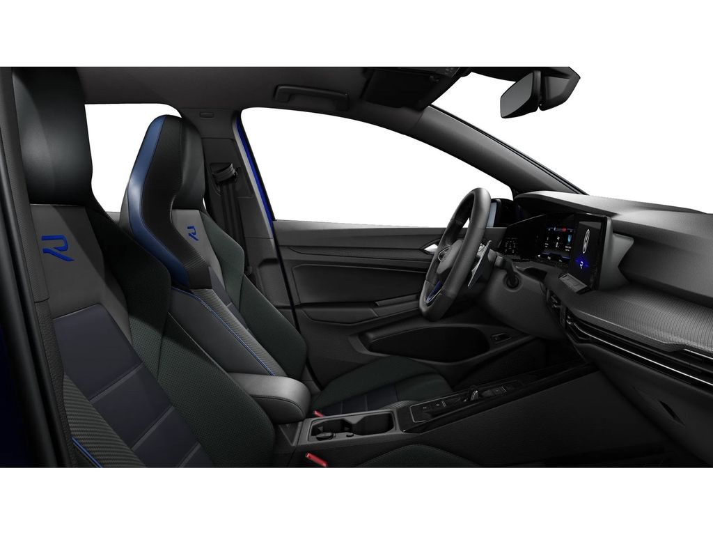 Volkswagen Golf 2023 г. Синий, пробег 21450 км