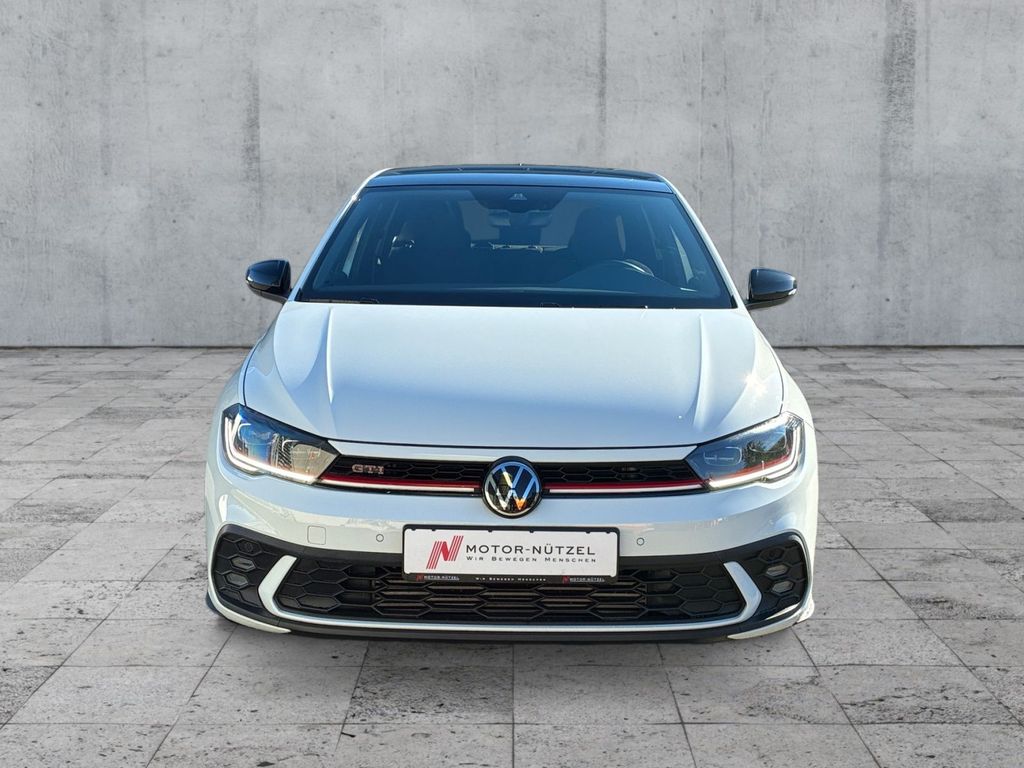 Volkswagen Polo 2024 г. Белый, пробег 22827 км
