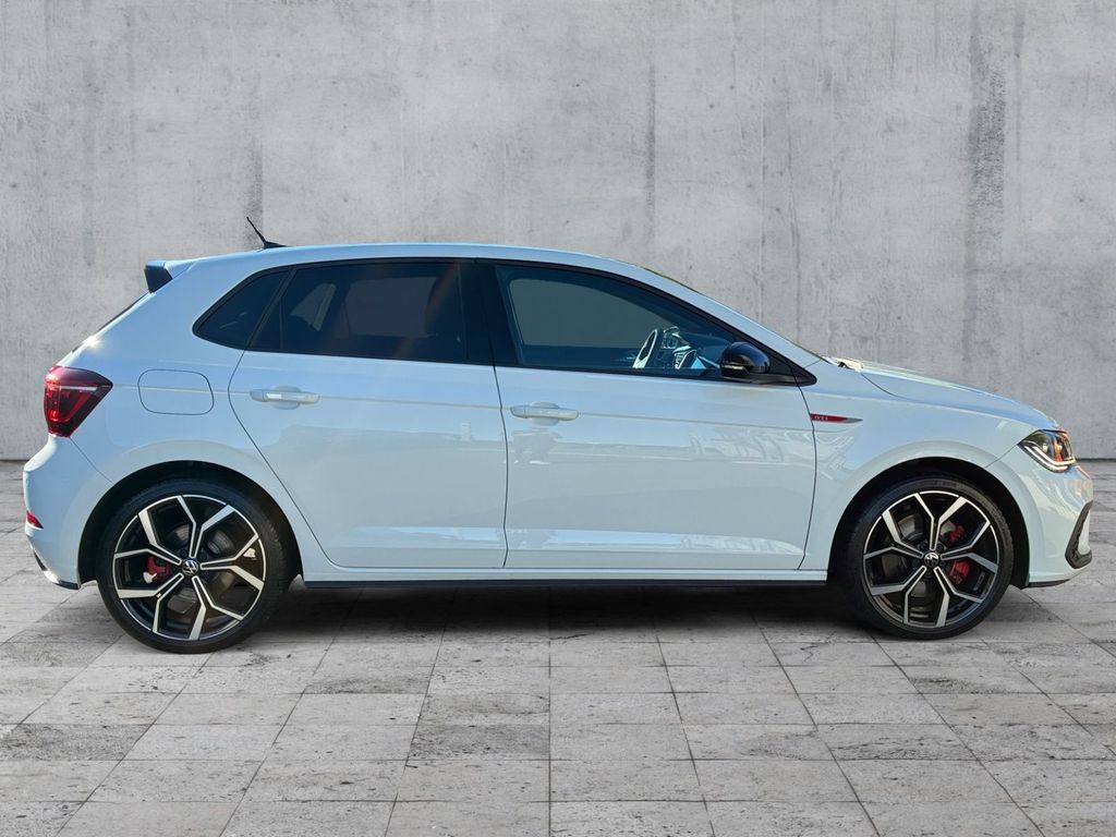 Volkswagen Polo 2024 г. Белый, пробег 22827 км