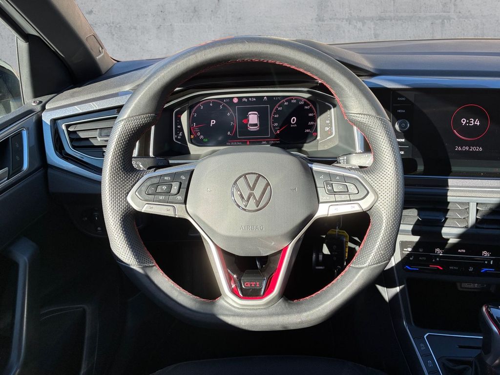 Volkswagen Polo 2024 г. Белый, пробег 22827 км