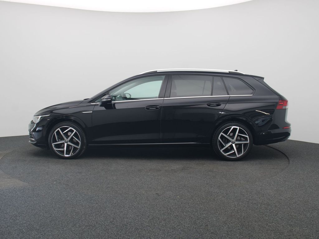 Volkswagen Golf 2023 г. Чёрный, пробег 57500 км