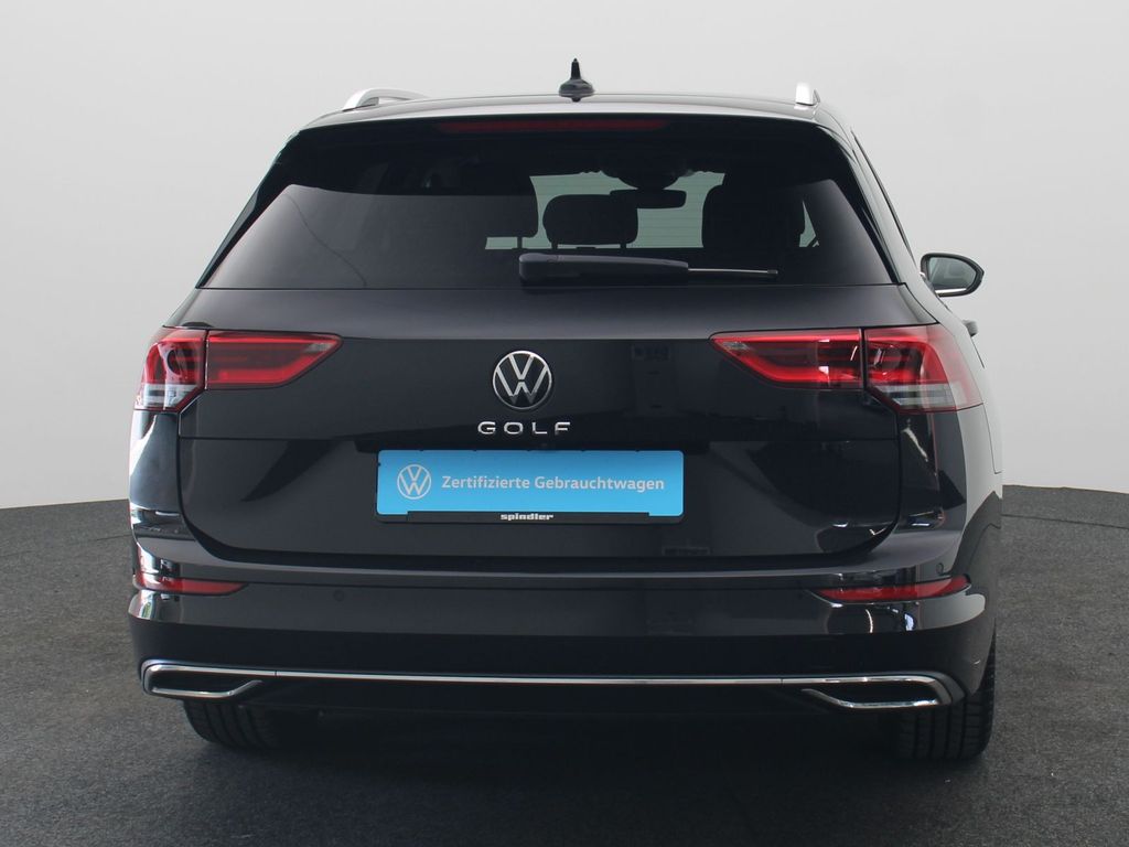 Volkswagen Golf 2023 г. Чёрный, пробег 57500 км