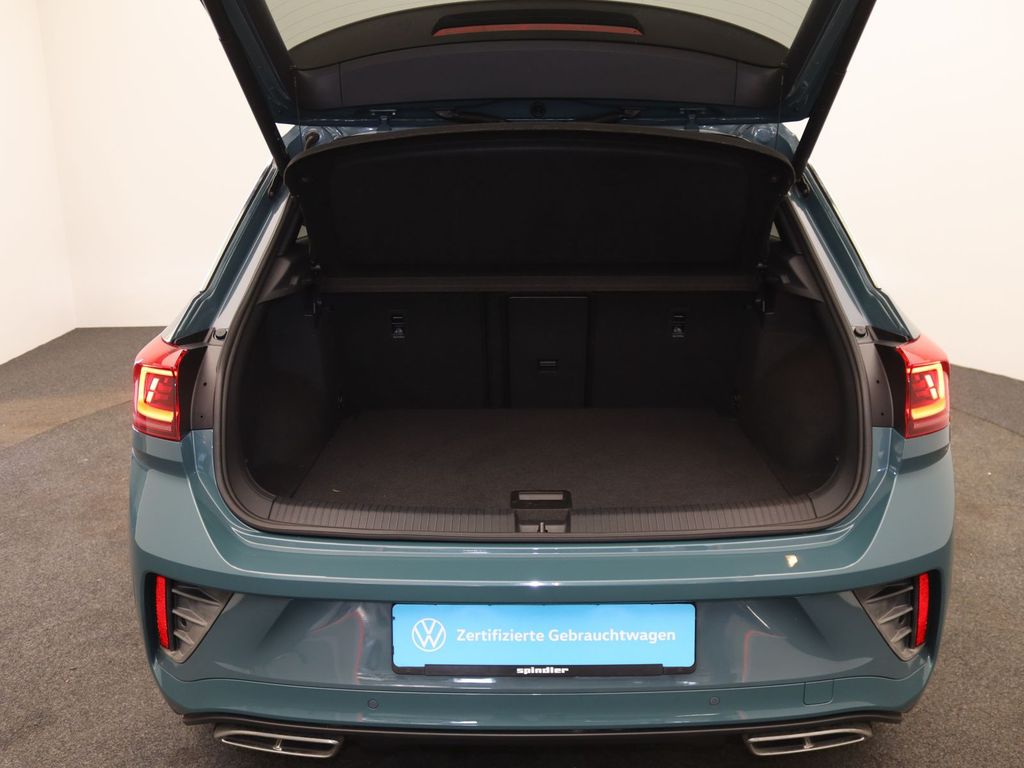 Volkswagen T-Roc 2023 г. Синий, пробег 40000 км