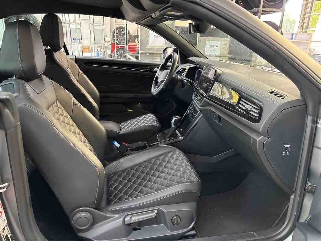 Volkswagen T-Roc 2023 г. Серый, пробег 36100 км