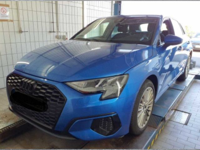 Audi A3 2022 г. Синий, пробег 50418 км