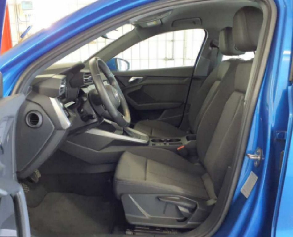 Audi A3 2022 г. Синий, пробег 50418 км