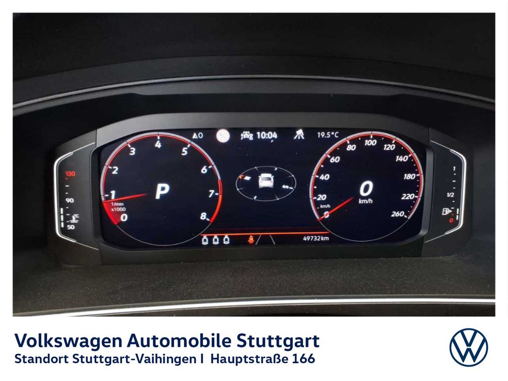 Volkswagen Tiguan 2023 г. Серый, пробег 49732 км