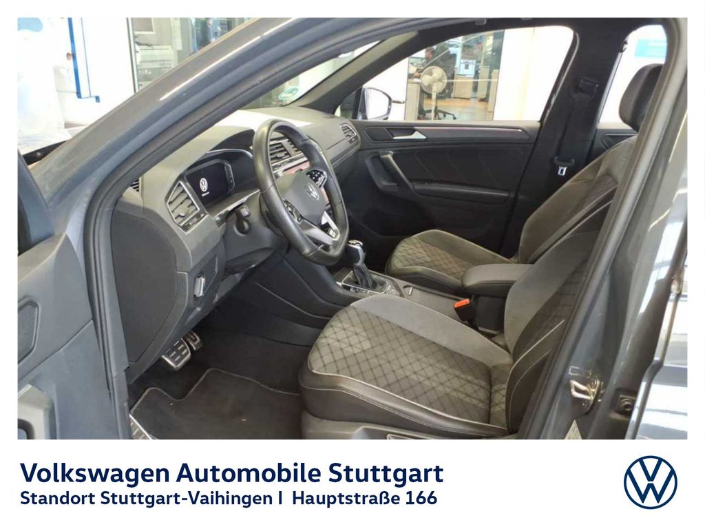 Volkswagen Tiguan 2023 г. Серый, пробег 49732 км