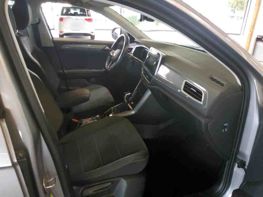 Volkswagen T-Roc 2022 г. Серебристый, пробег 43900 км