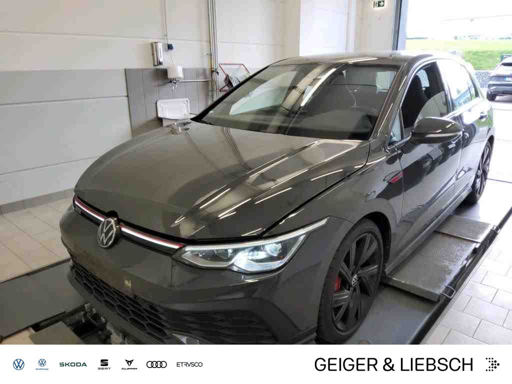 Volkswagen Golf 2023 г. Серый, пробег 55200 км
