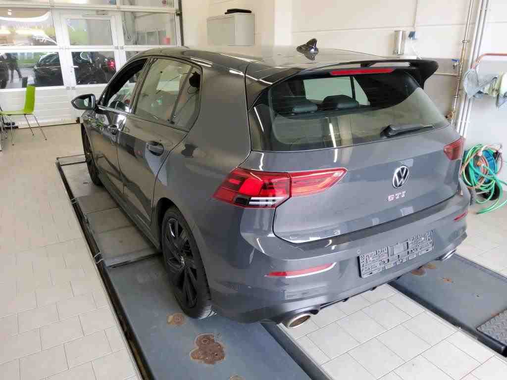 Volkswagen Golf 2023 г. Серый, пробег 55200 км