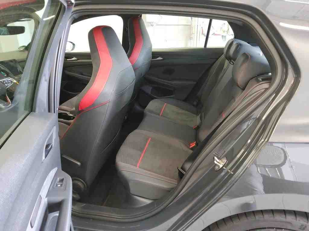 Volkswagen Golf 2023 г. Серый, пробег 55200 км