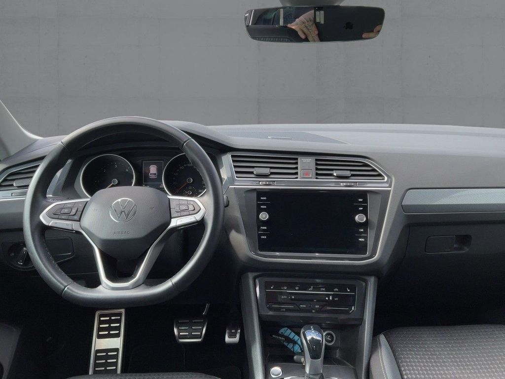 Volkswagen Tiguan 2023 г. Серый, пробег 51349 км