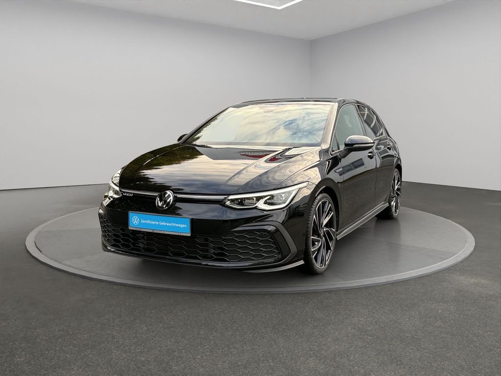 Volkswagen Golf 2023 г. Чёрный, пробег 23657 км