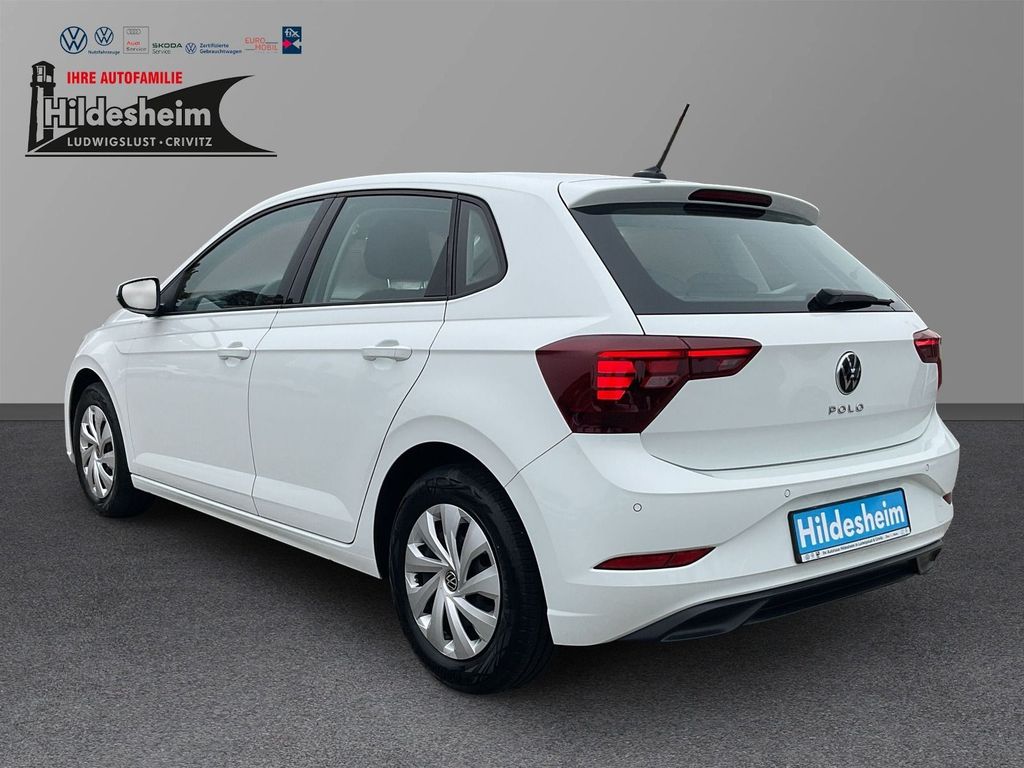 Volkswagen Polo 2023 г. Белый, пробег 29300 км