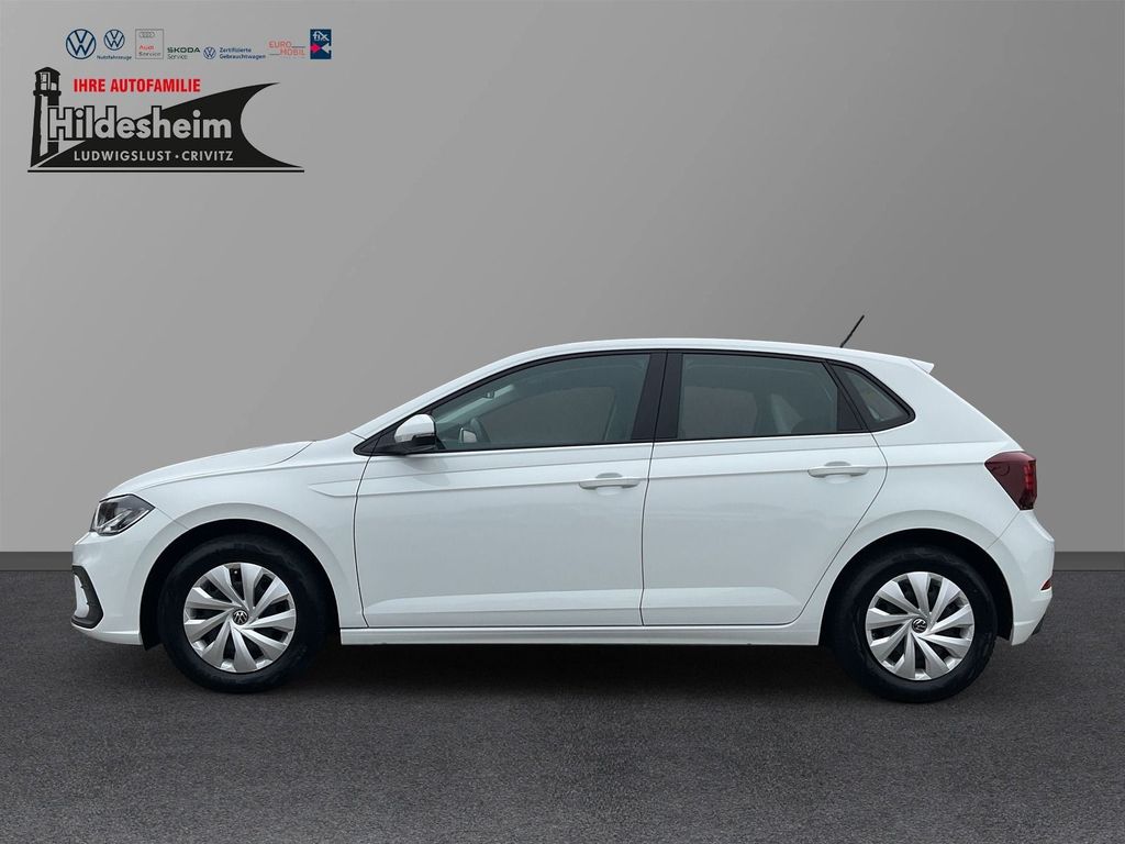Volkswagen Polo 2023 г. Белый, пробег 29300 км