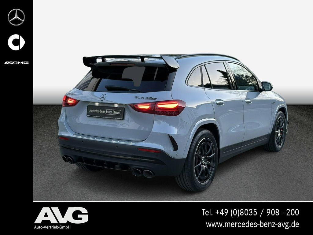 Mercedes-Benz GLA 45 AMG 2024 г. Серый, пробег 17186 км