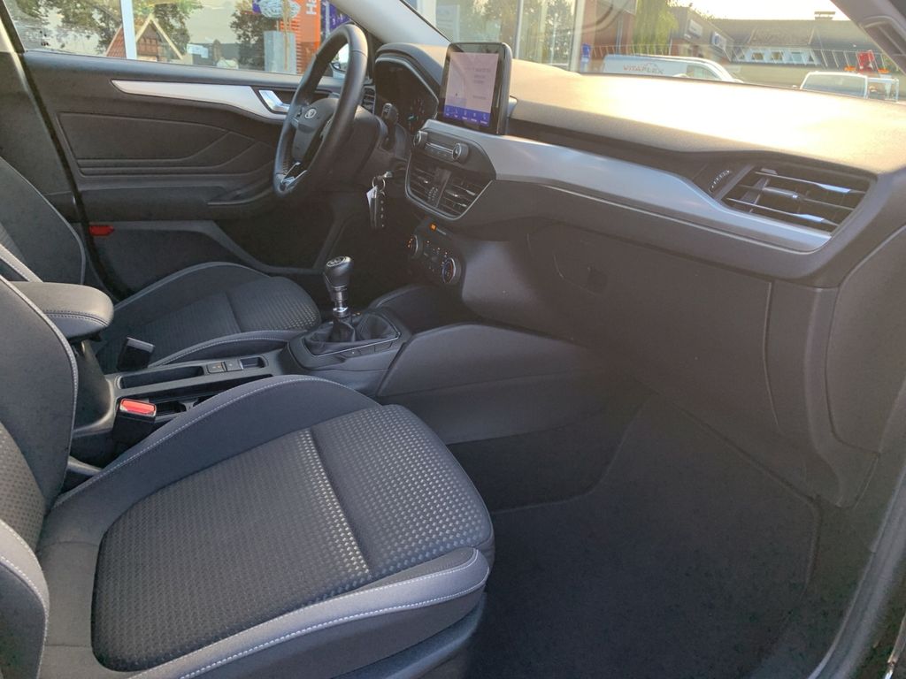 Ford Focus 2021 г. Чёрный, пробег 58456 км