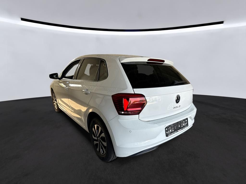 Volkswagen Polo 2022 г. Белый, пробег 40800 км