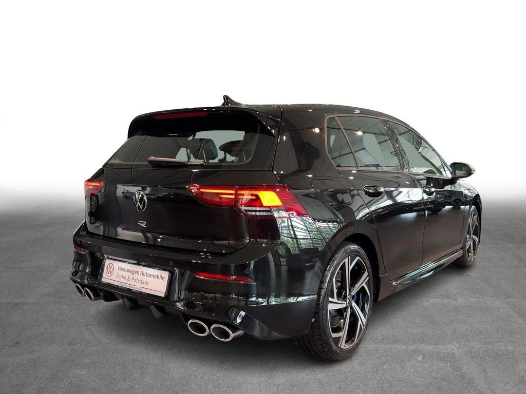 Volkswagen Golf 2024 г. Чёрный, пробег 14650 км