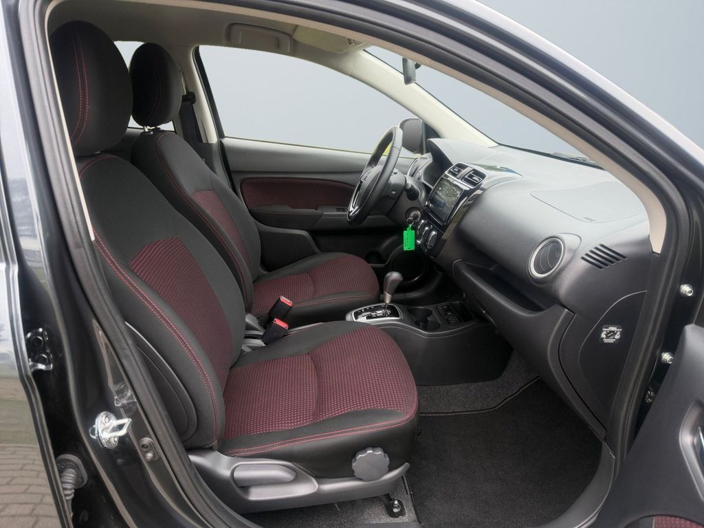 Mitsubishi Space Star 2023 г. Серый, пробег 59800 км