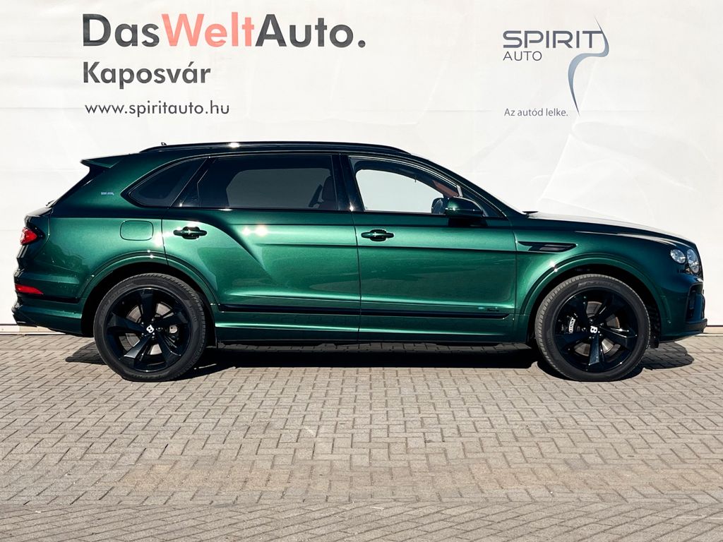 Bentley Bentayga 2023 г. Зелёный, пробег 49604 км
