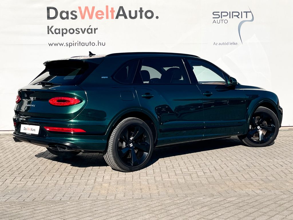 Bentley Bentayga 2023 г. Зелёный, пробег 49604 км