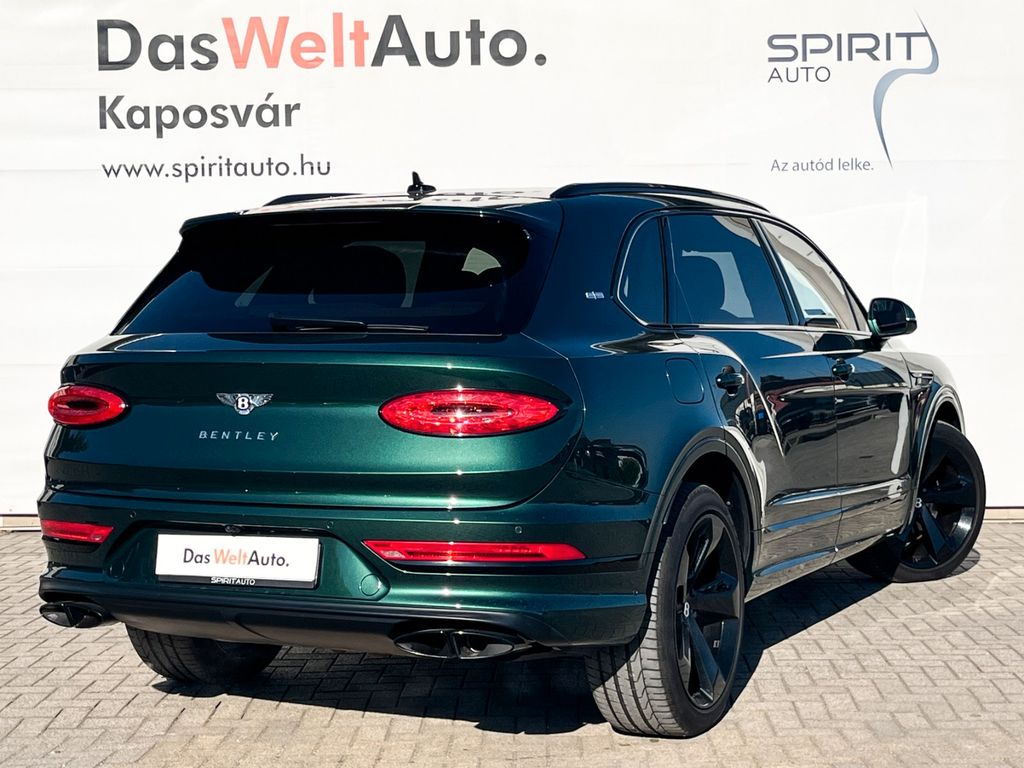 Bentley Bentayga 2023 г. Зелёный, пробег 49604 км