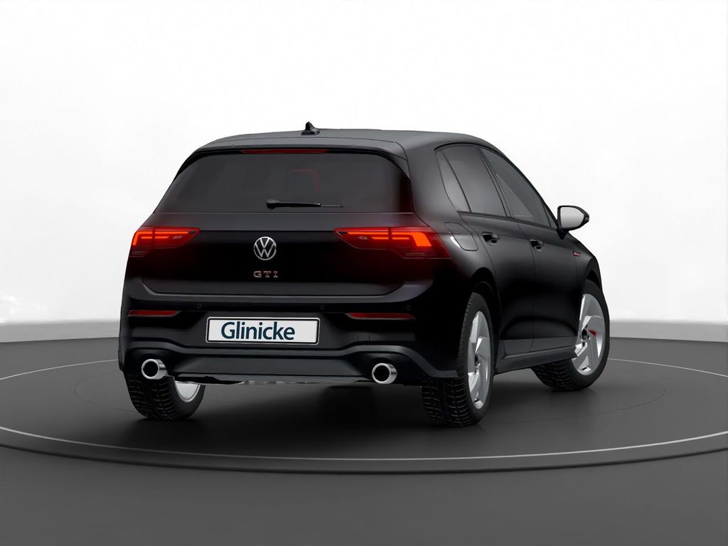 Volkswagen Golf 2022 г. Чёрный, пробег 31949 км