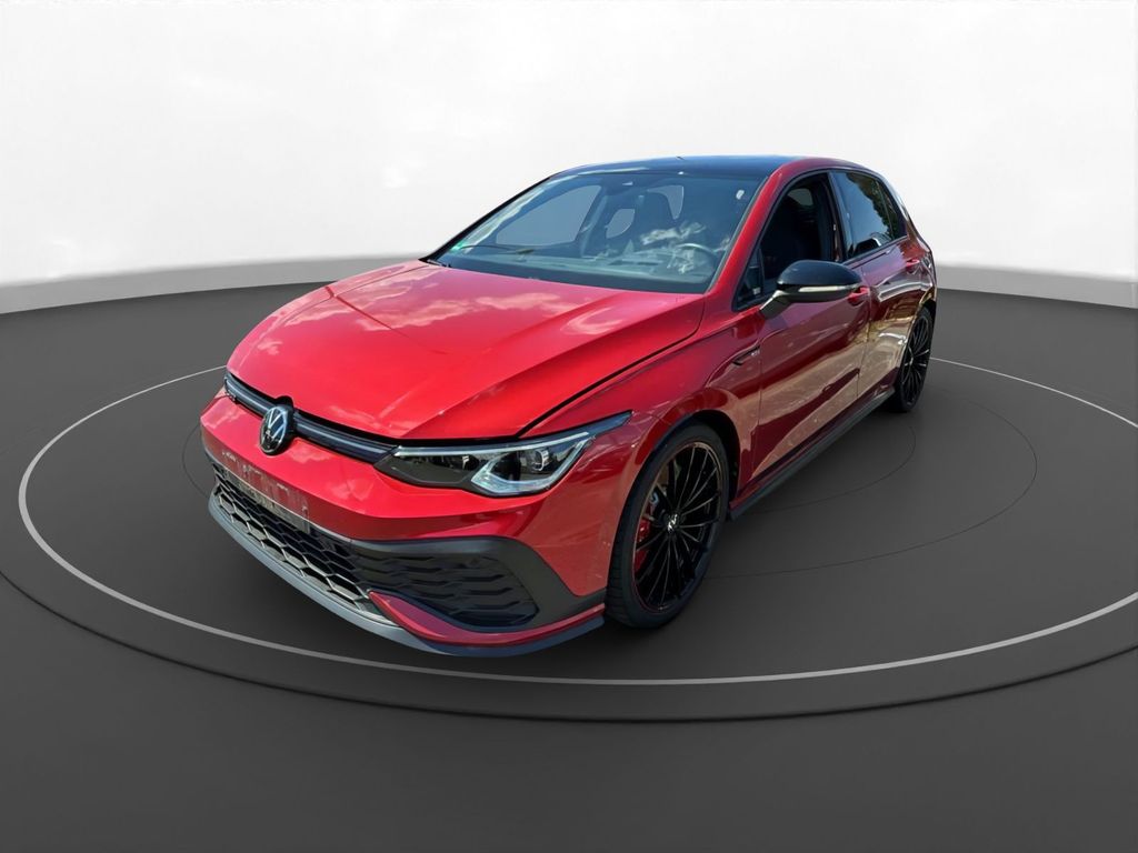 Volkswagen Golf 2023 г. Красный, пробег 44383 км