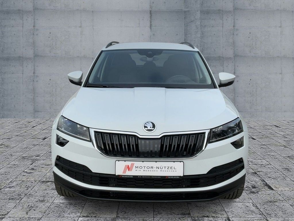 Skoda Karoq 2021 г. Белый, пробег 44000 км