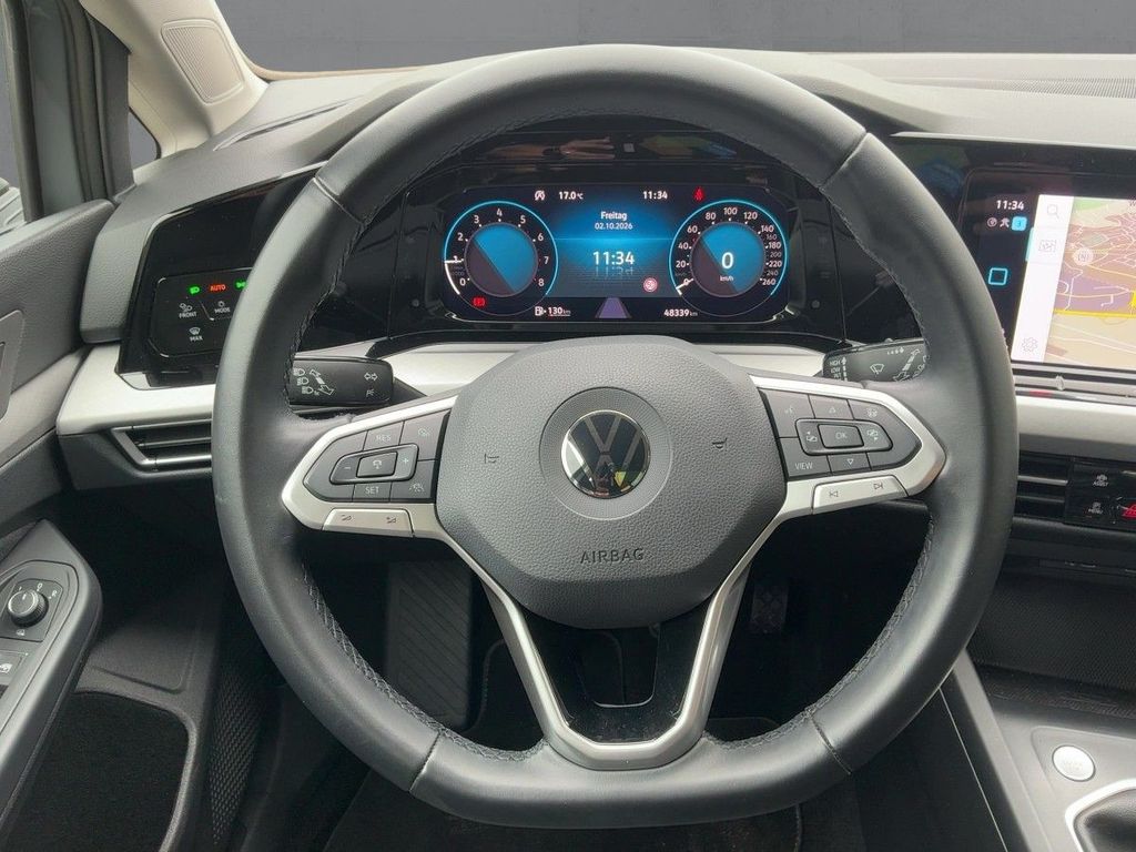 Volkswagen Golf 2023 г. Серый, пробег 48335 км