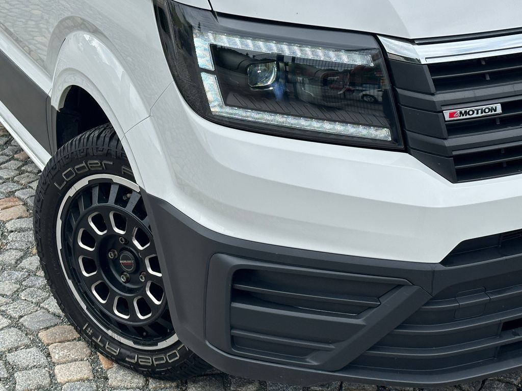 Volkswagen CRAFTER 2024 г. Белый, пробег 46400 км
