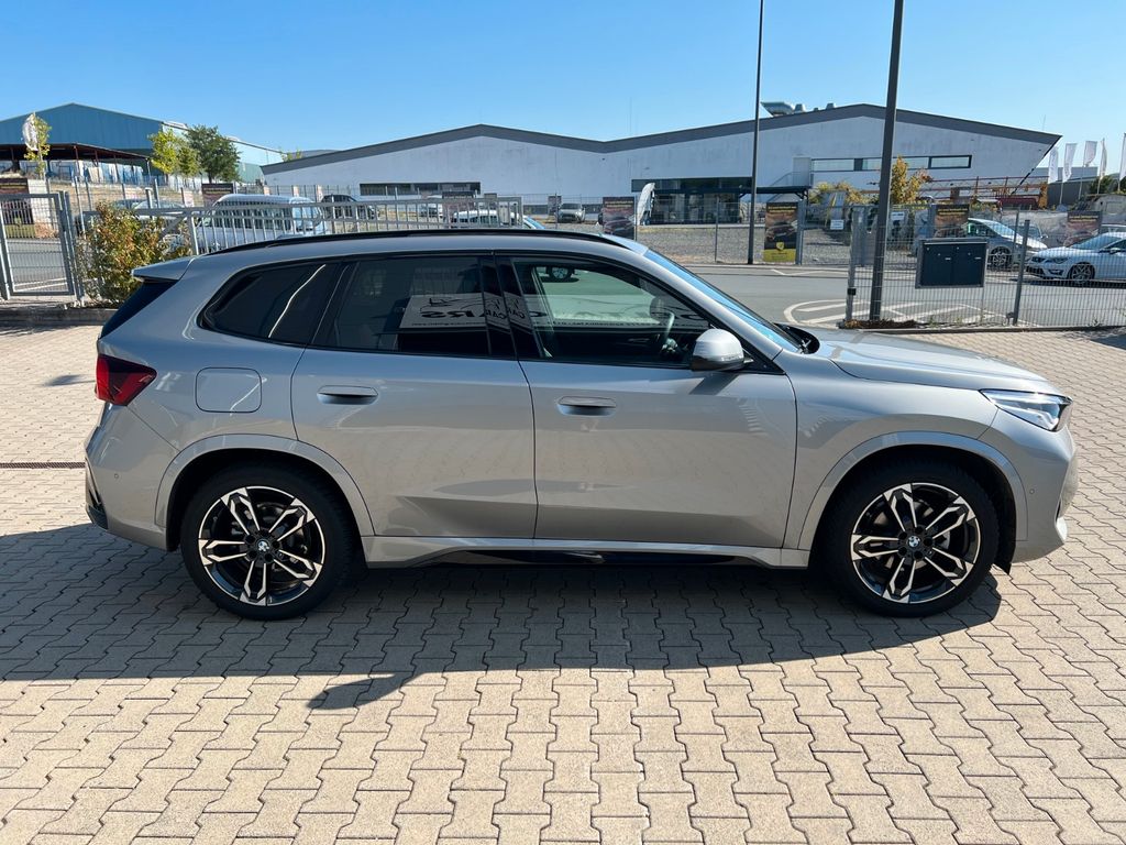 BMW X1 2025 г. Серебристый, пробег 17000 км